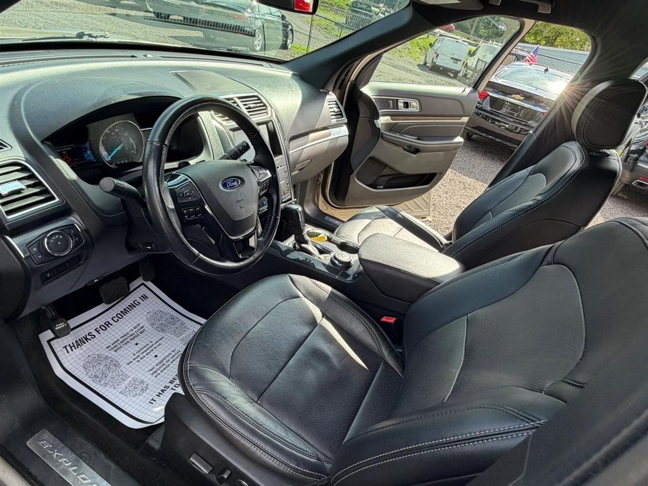 Ford Explorer Limited 4WD 2017