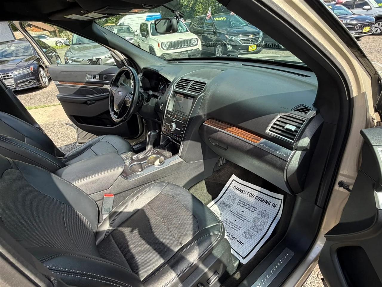 Ford Explorer Limited 4WD 2017