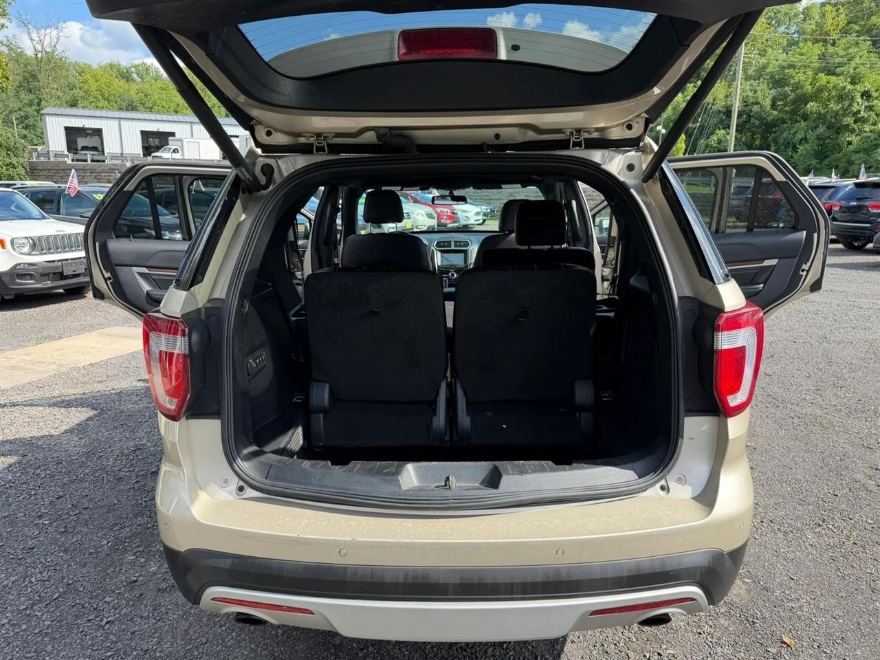 Ford Explorer Limited 4WD 2017