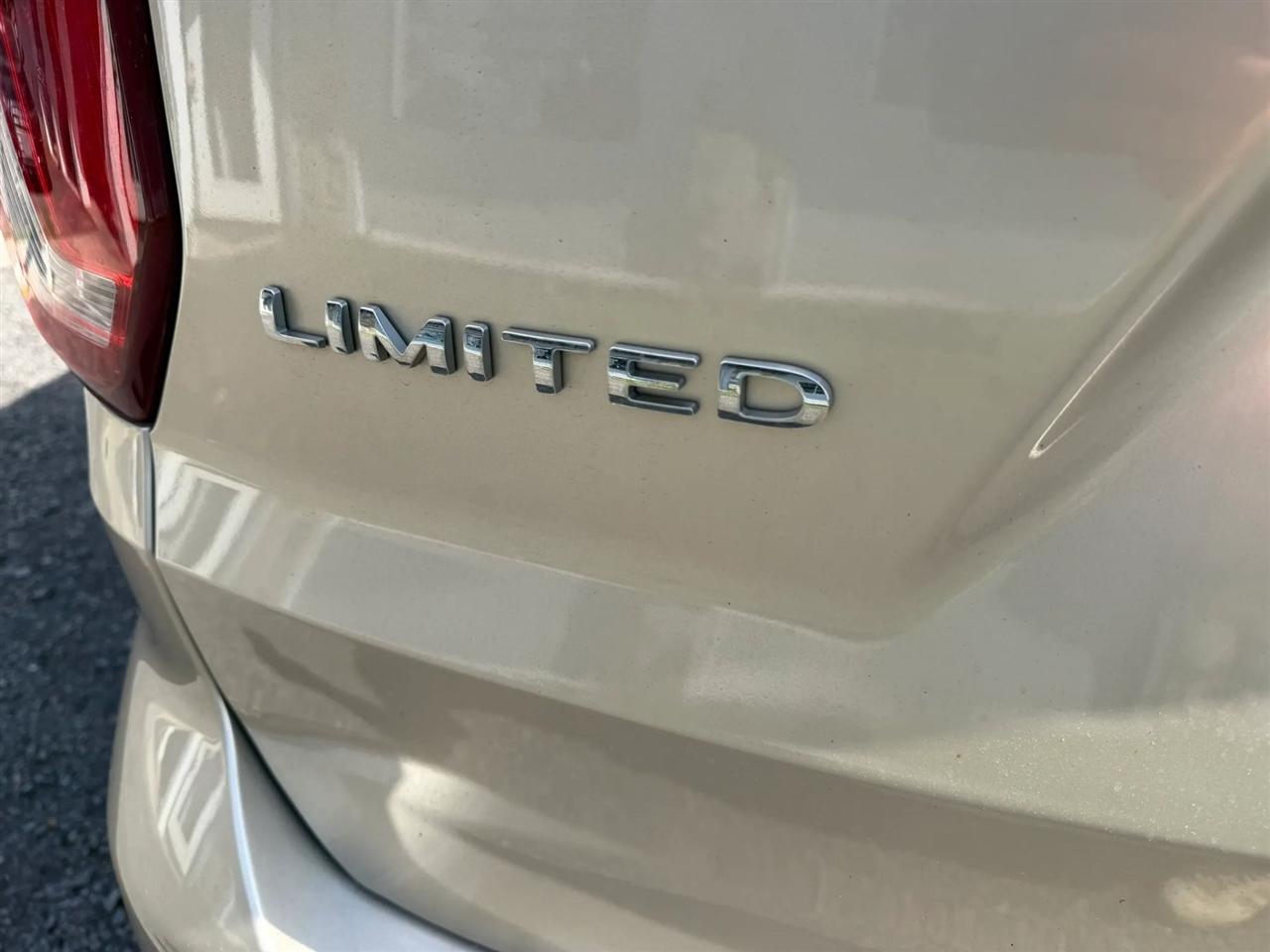 Ford Explorer Limited 4WD 2017