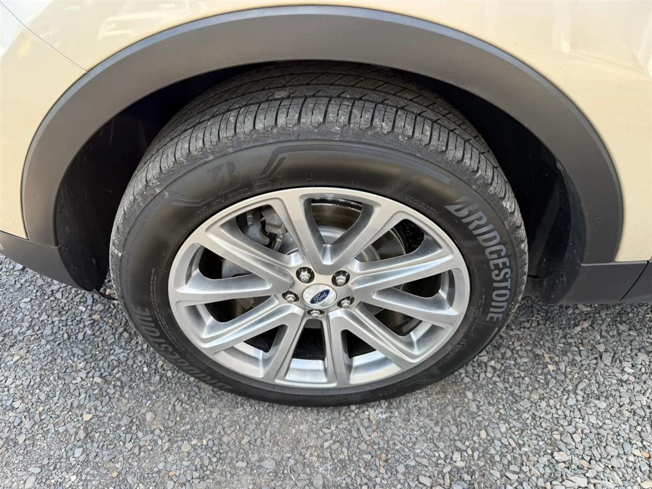 Ford Explorer Limited 4WD 2017