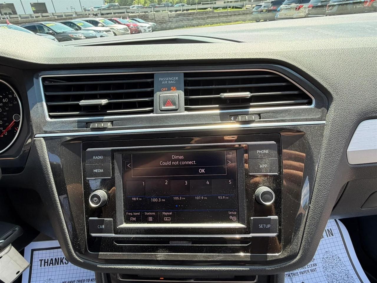 Volkswagen Tiguan S 2018