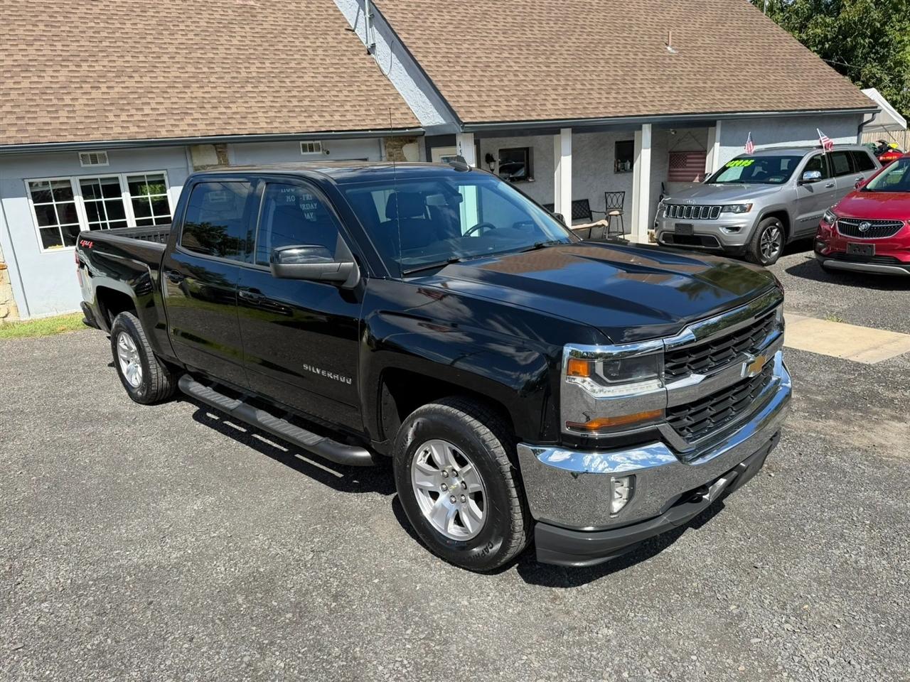 Chevrolet Silverado 1500 LT Crew Cab 4WD 2018