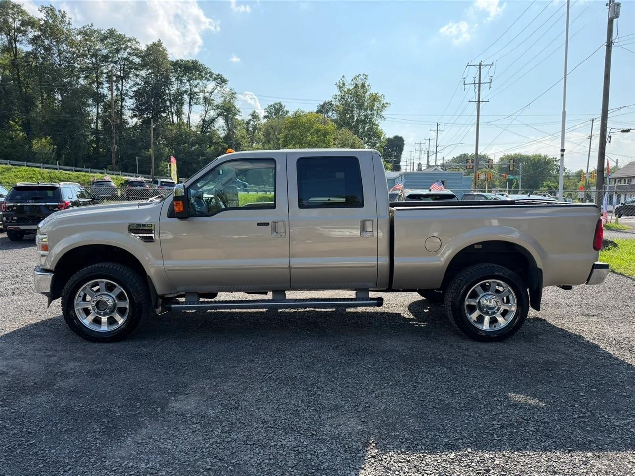 Ford F-350 SD Lariat Crew Cab 4WD 2010