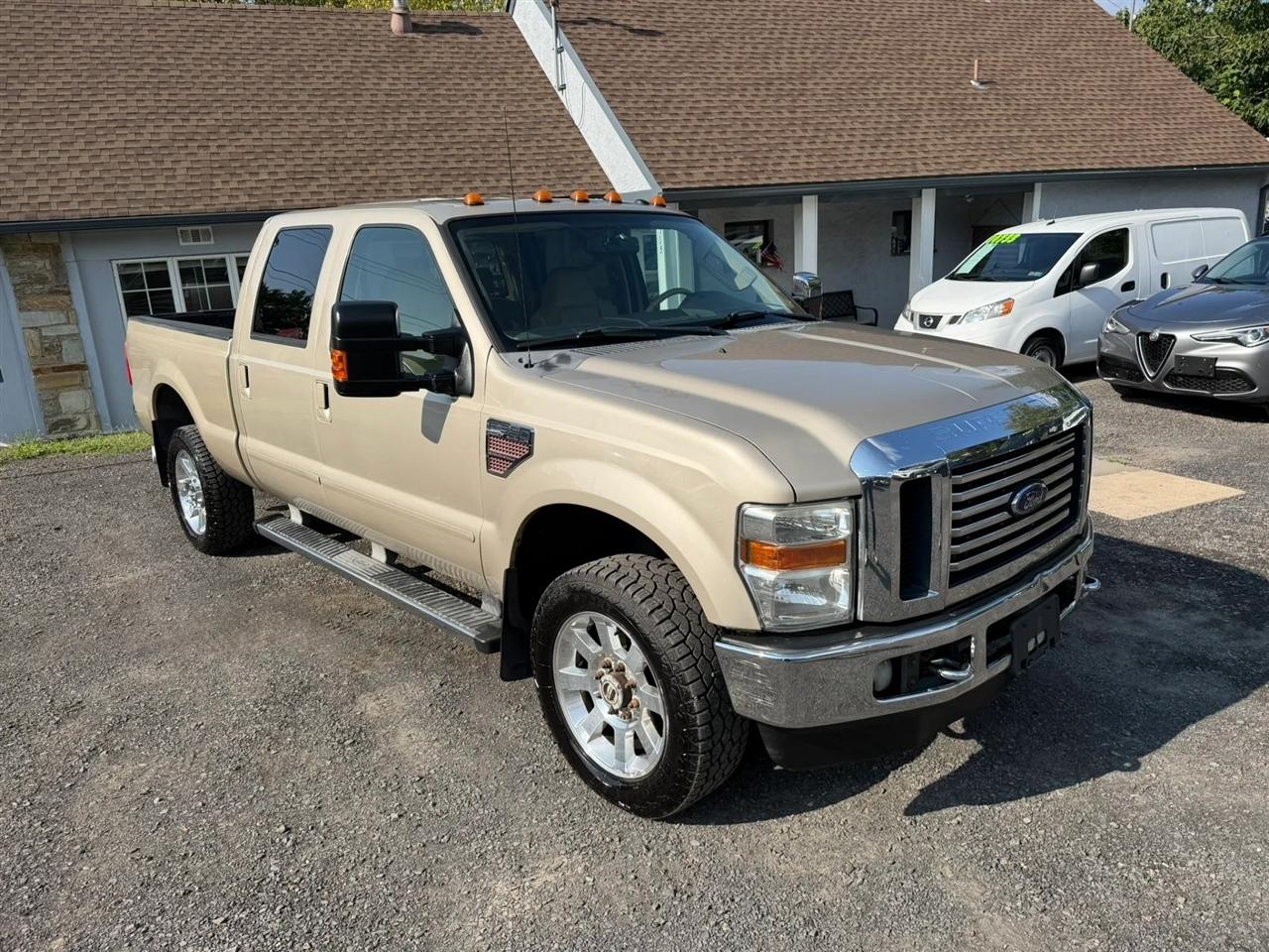 Ford F-350 SD Lariat Crew Cab 4WD 2010