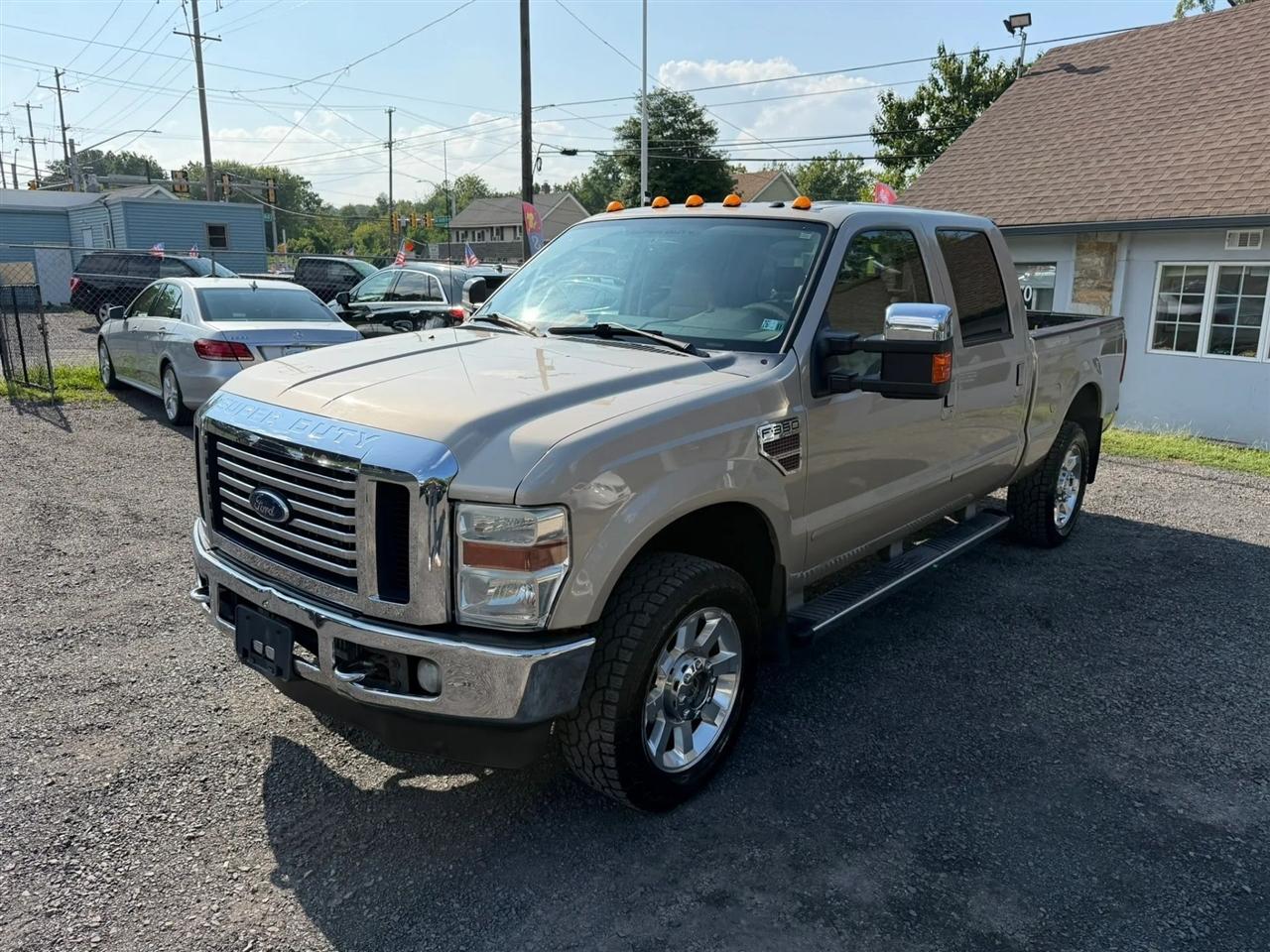 Ford F-350 SD Lariat Crew Cab 4WD 2010