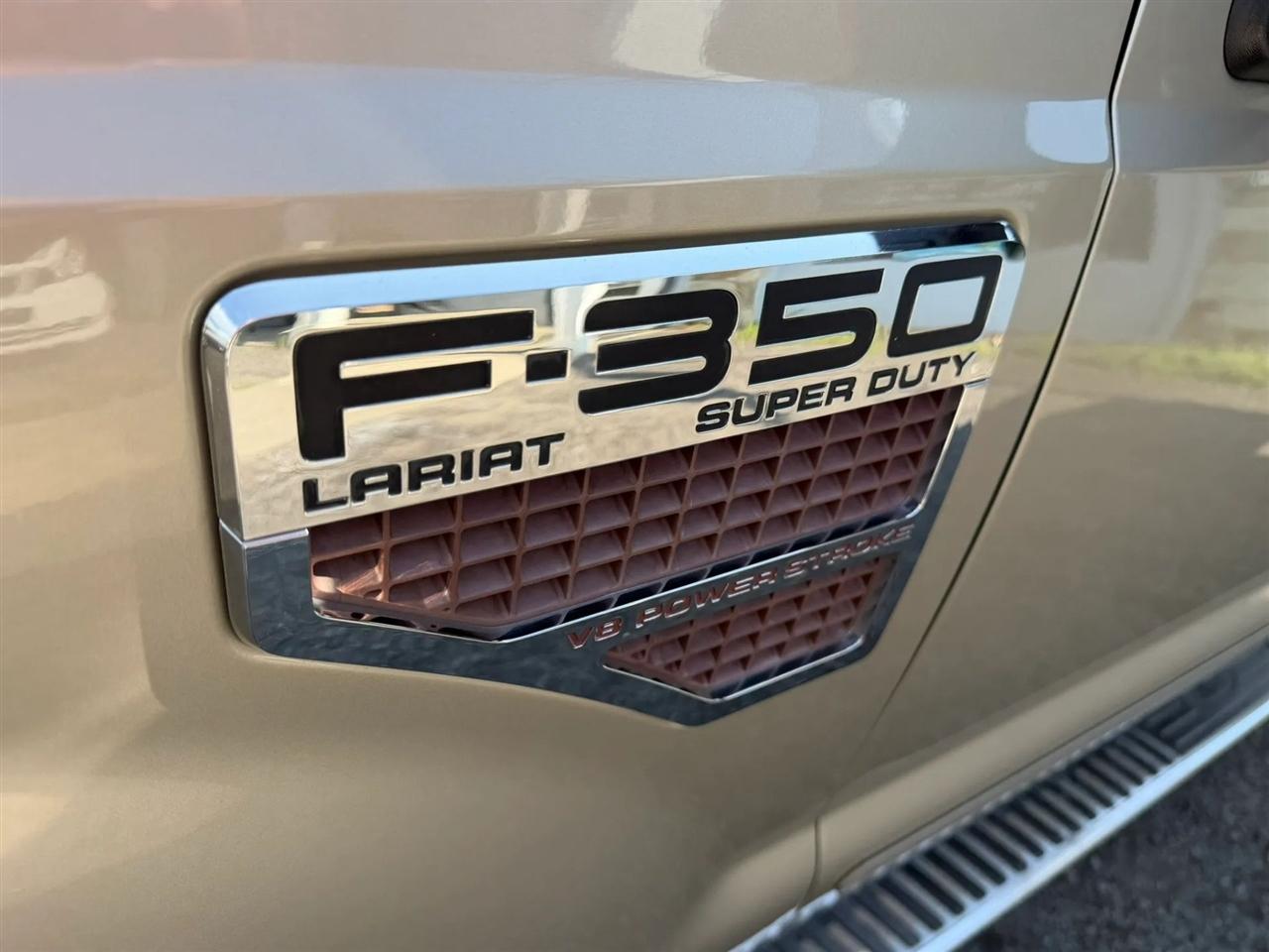 Ford F-350 SD Lariat Crew Cab 4WD 2010