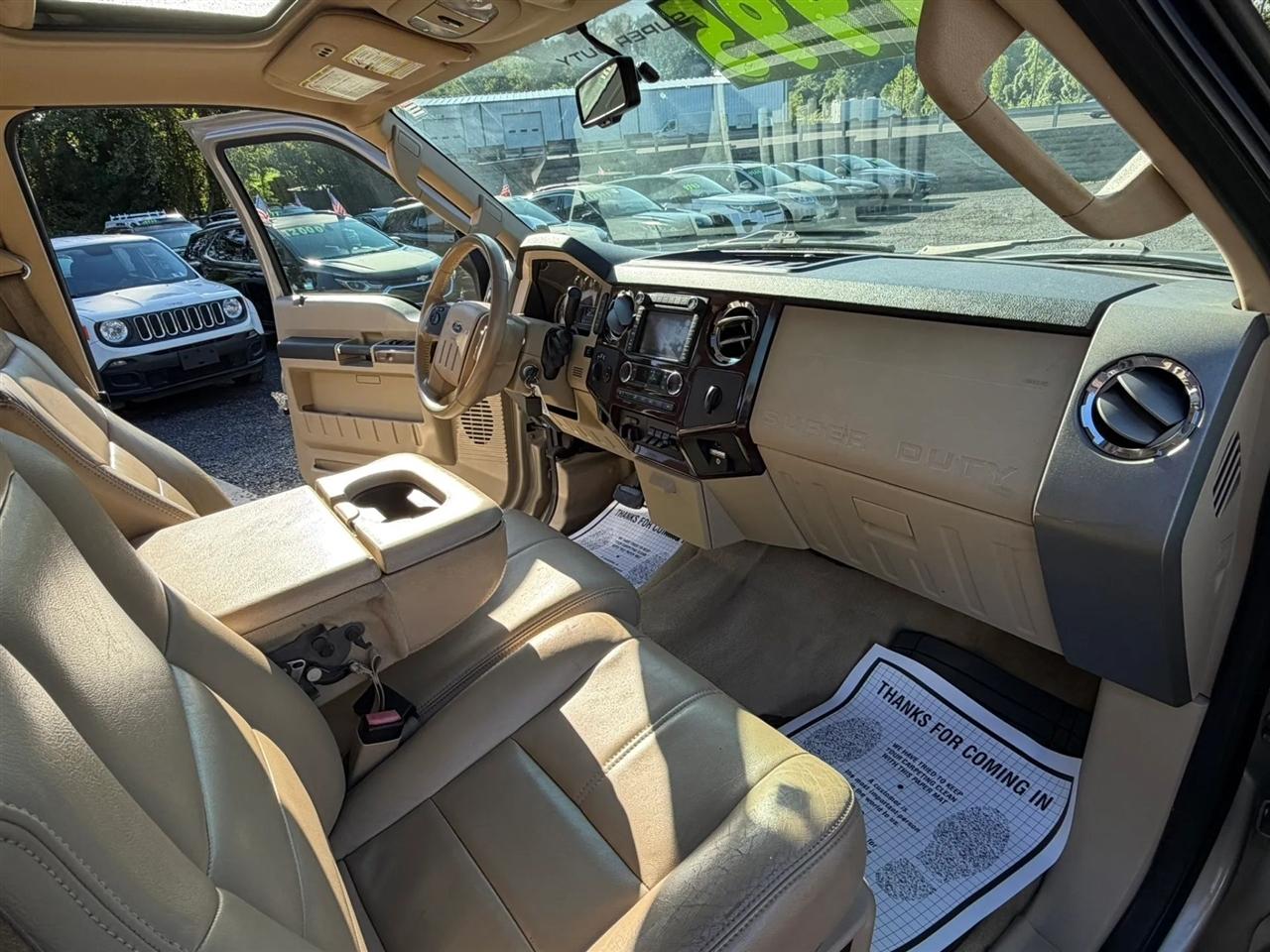 Ford F-350 SD Lariat Crew Cab 4WD 2010