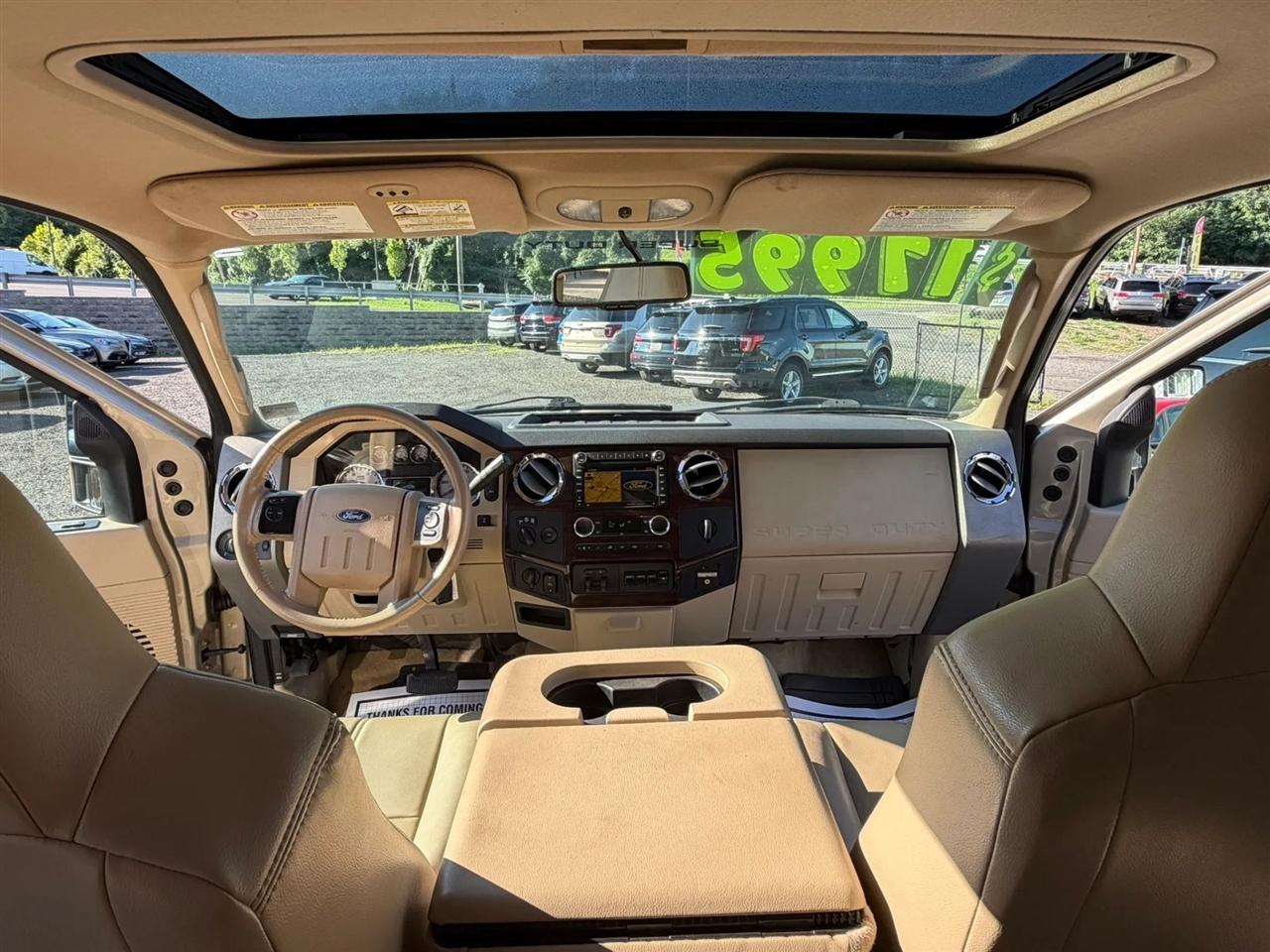 Ford F-350 SD Lariat Crew Cab 4WD 2010