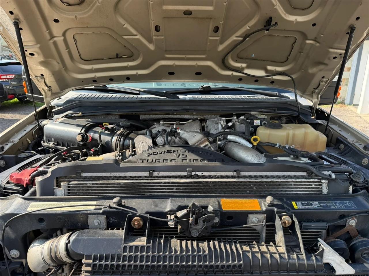 Ford F-350 SD Lariat Crew Cab 4WD 2010