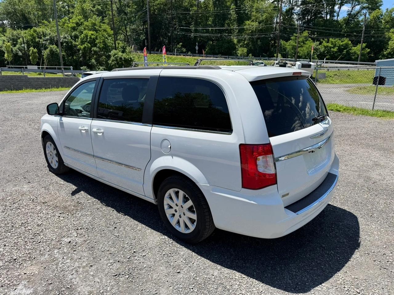 Chrysler Town & Country Touring 2016
