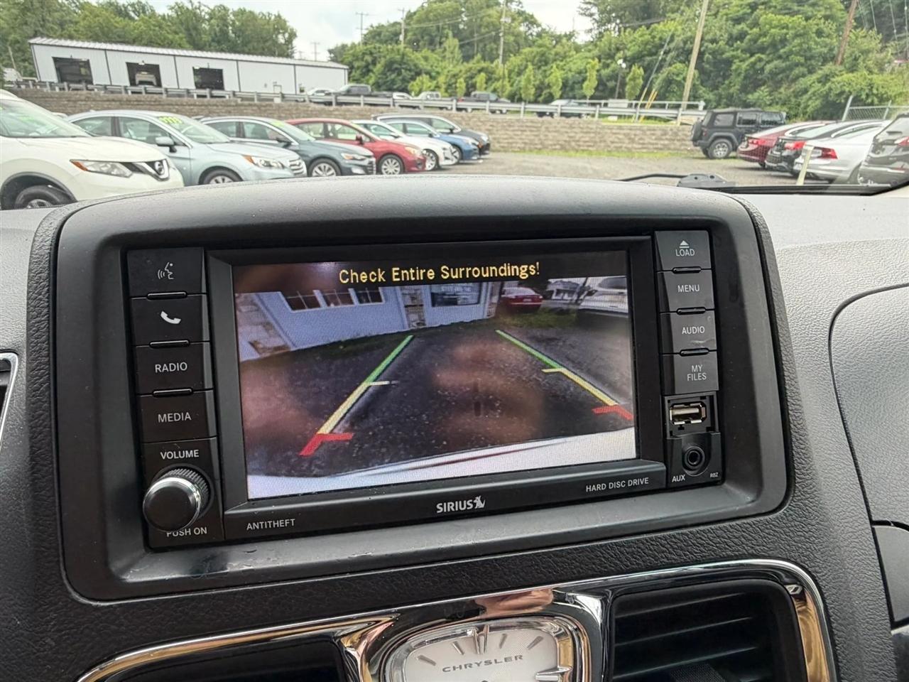 Chrysler Town & Country Touring 2016