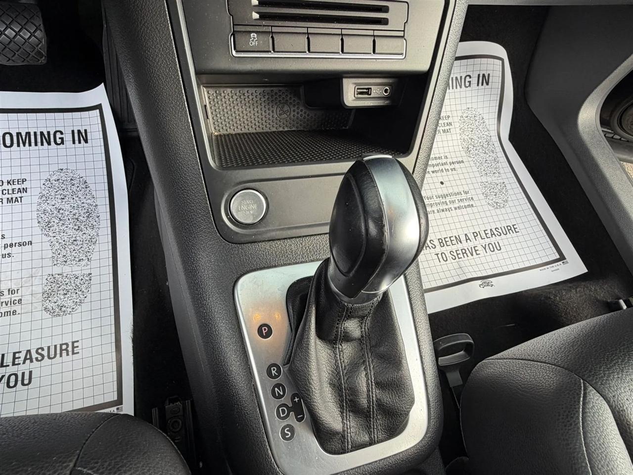 Volkswagen Tiguan S 2017