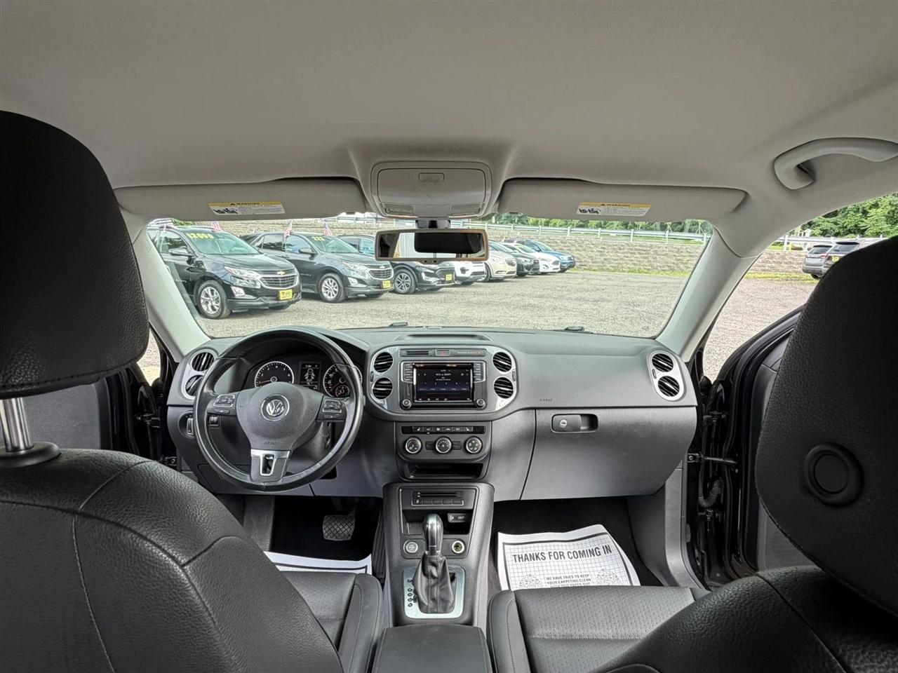 Volkswagen Tiguan S 2017