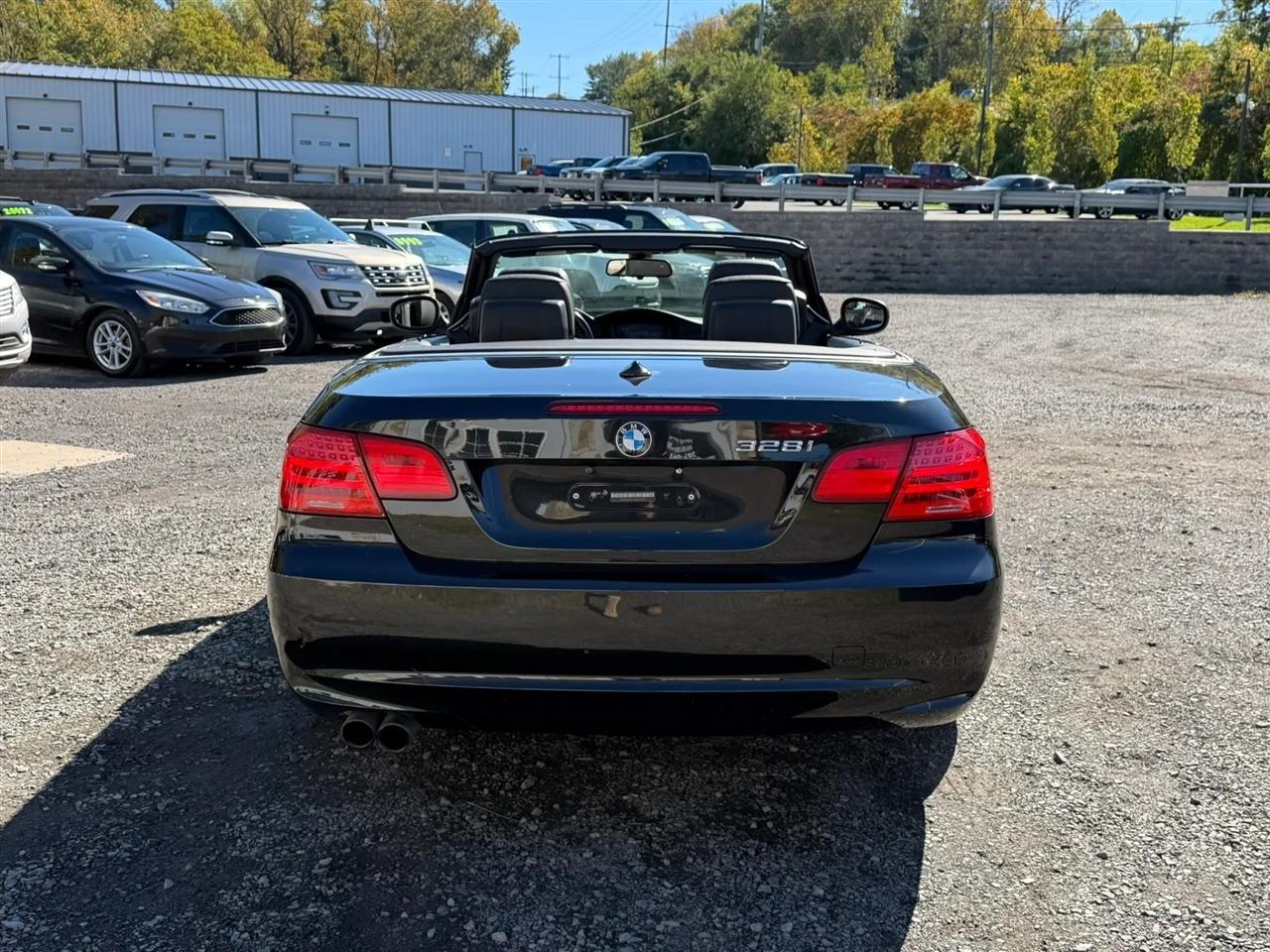 BMW 3-Series 328i Convertible - SULEV 2011