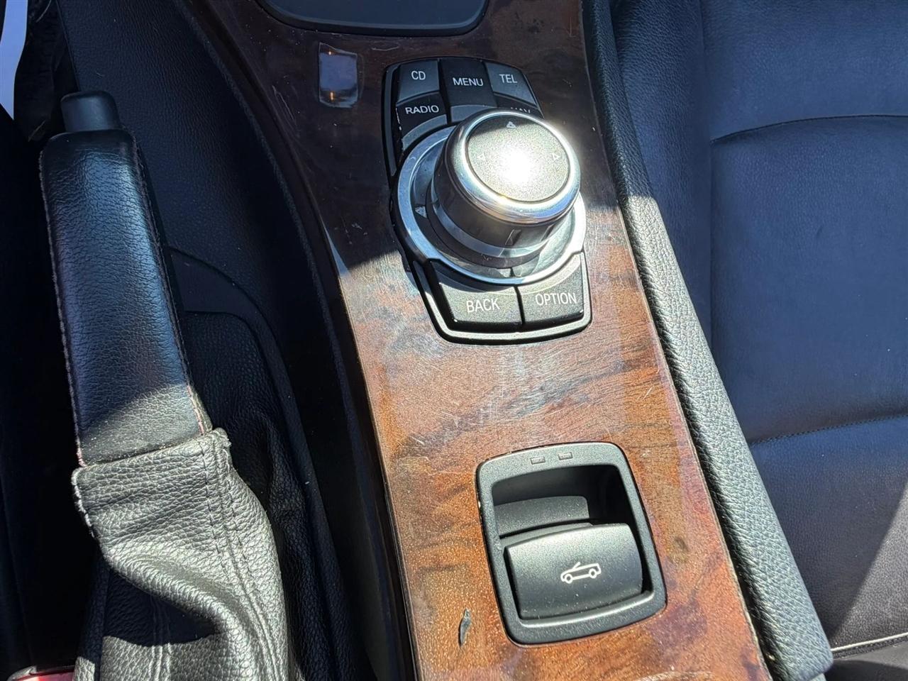 BMW 3-Series 328i Convertible - SULEV 2011