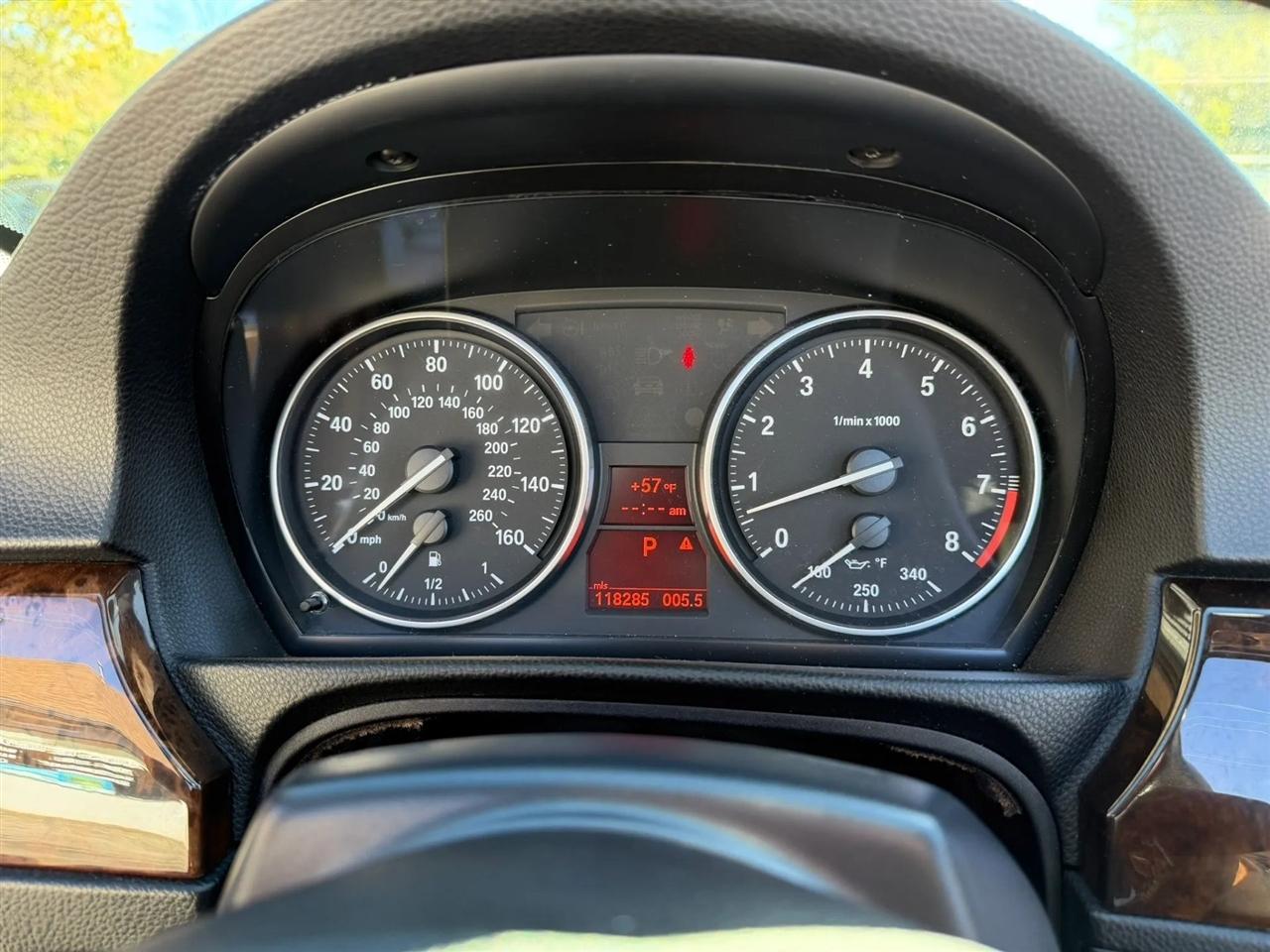 BMW 3-Series 328i Convertible - SULEV 2011