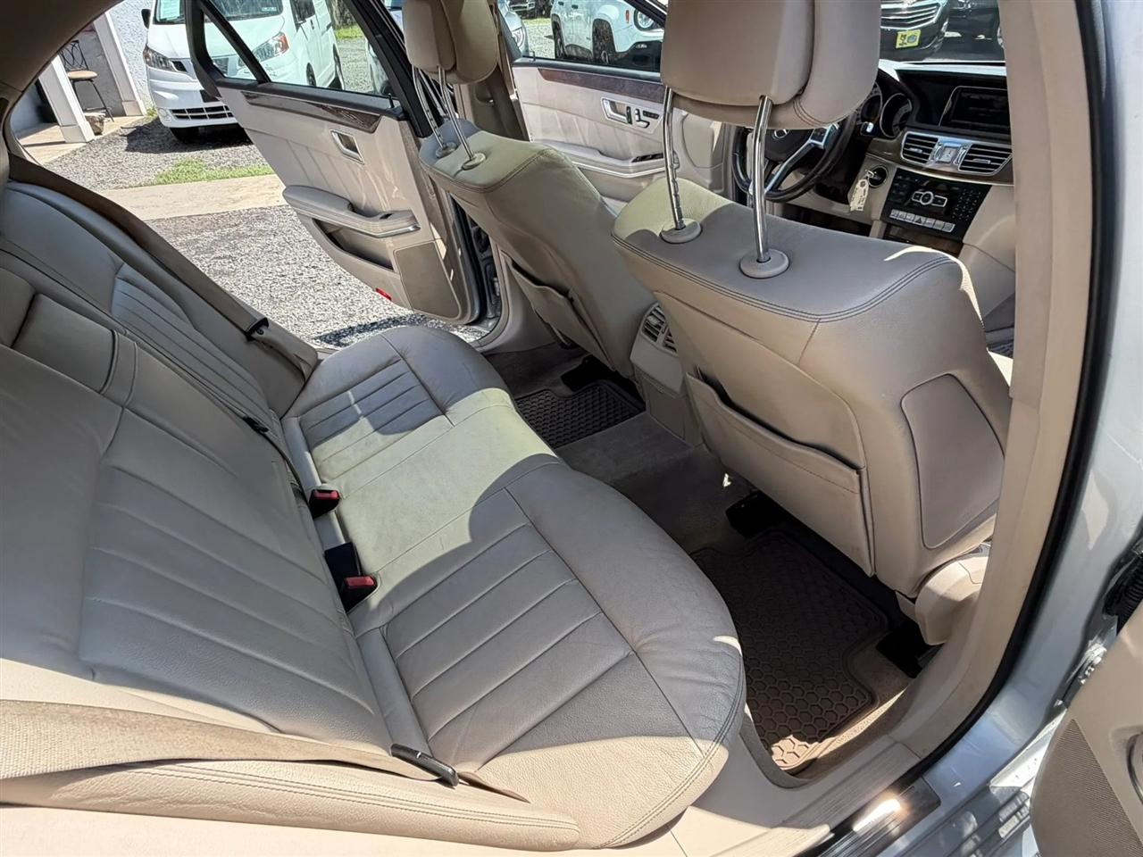Mercedes-Benz E-Class E350 4MATIC Sedan 2014