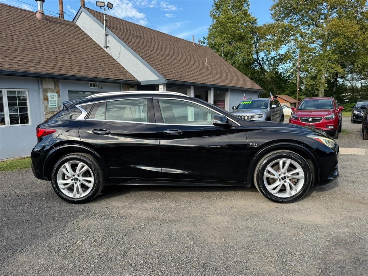 Infiniti QX30 Premium 2017