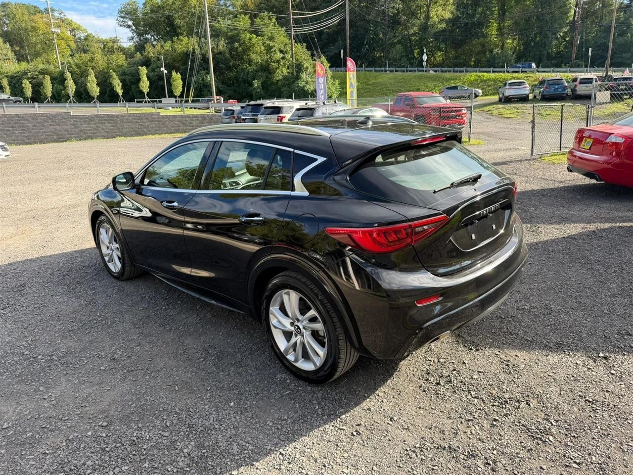Infiniti QX30 Premium 2017
