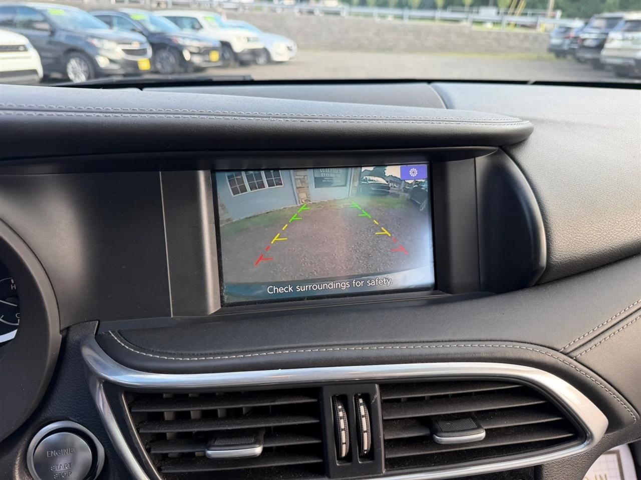 Infiniti QX30 Premium 2017