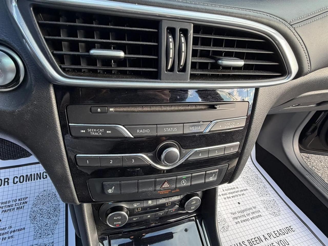 Infiniti QX30 Premium 2017