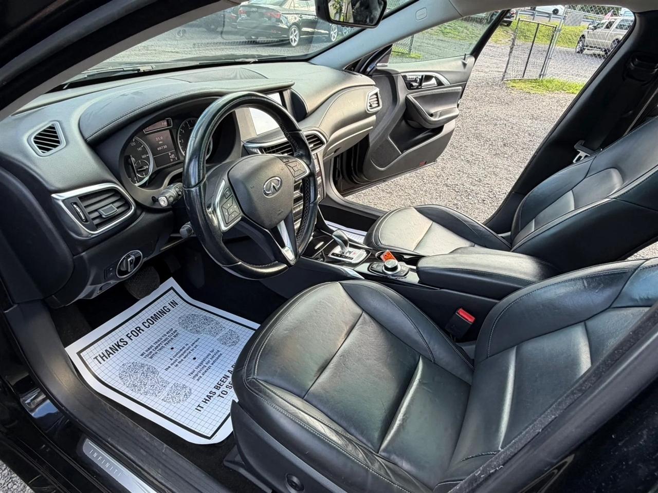 Infiniti QX30 Premium 2017