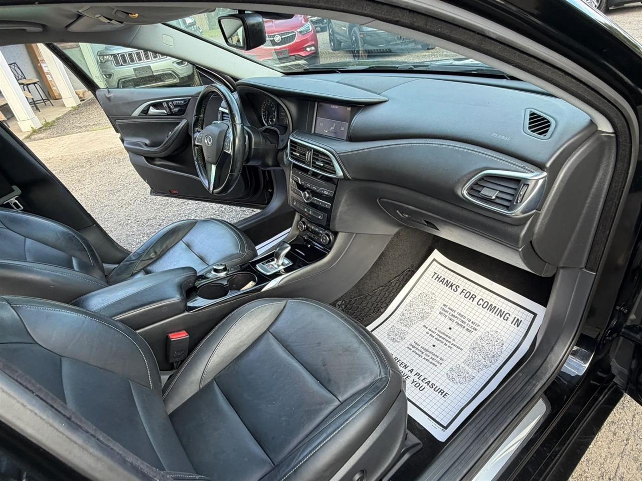 Infiniti QX30 Premium 2017