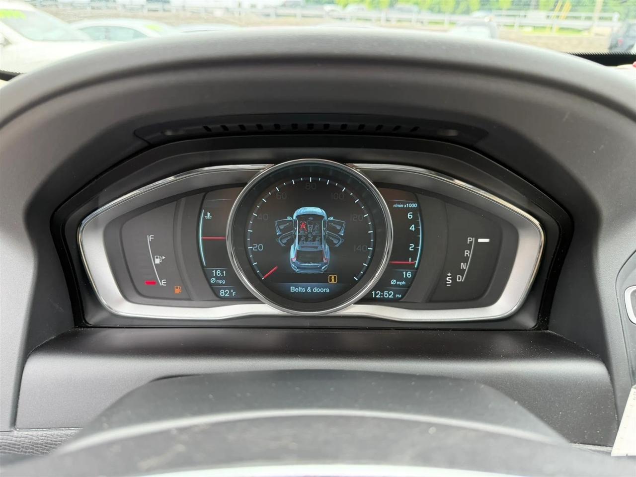 Volvo XC60 3.2 Platinum 4WD 2015