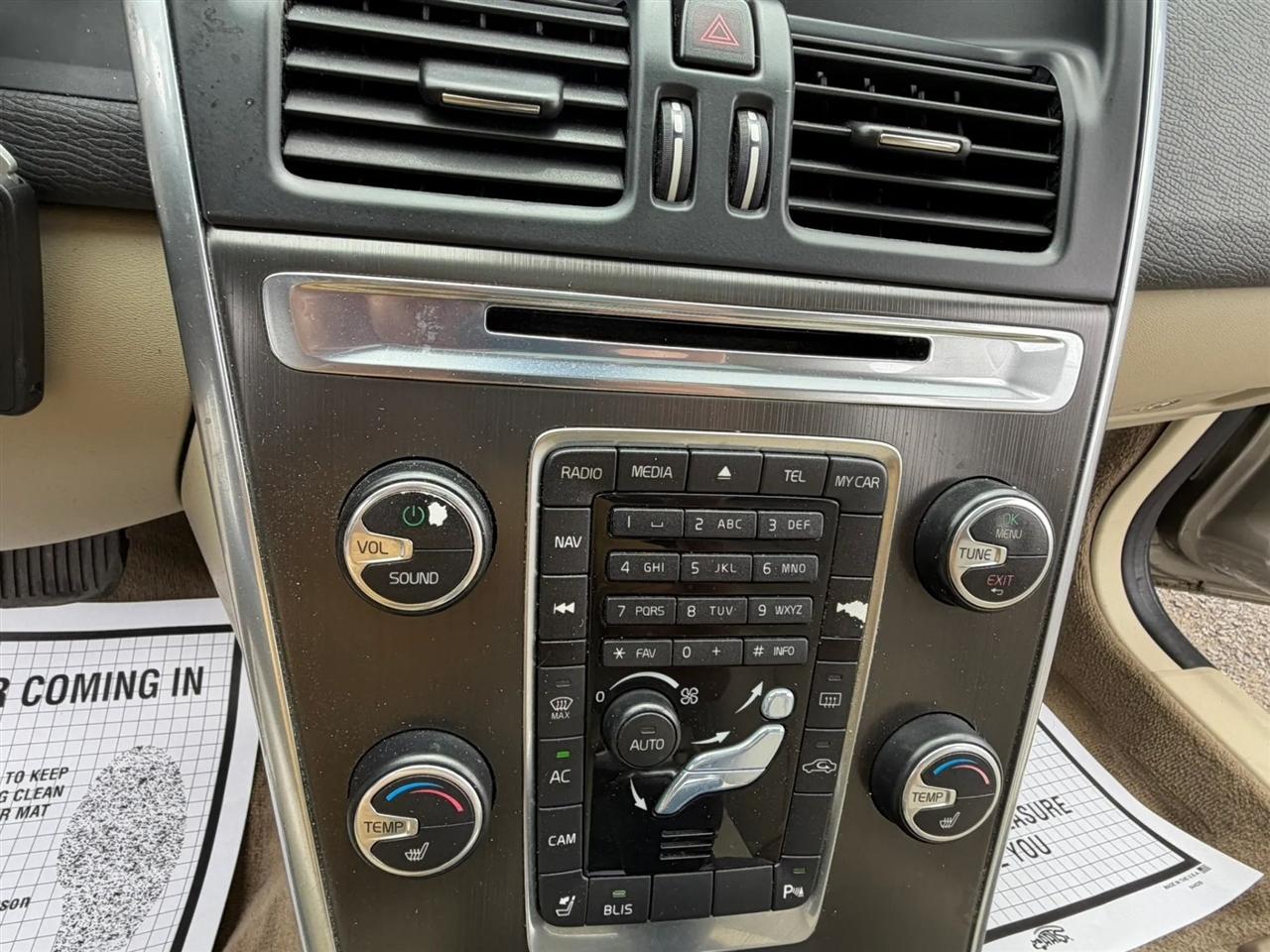 Volvo XC60 3.2 Platinum 4WD 2015