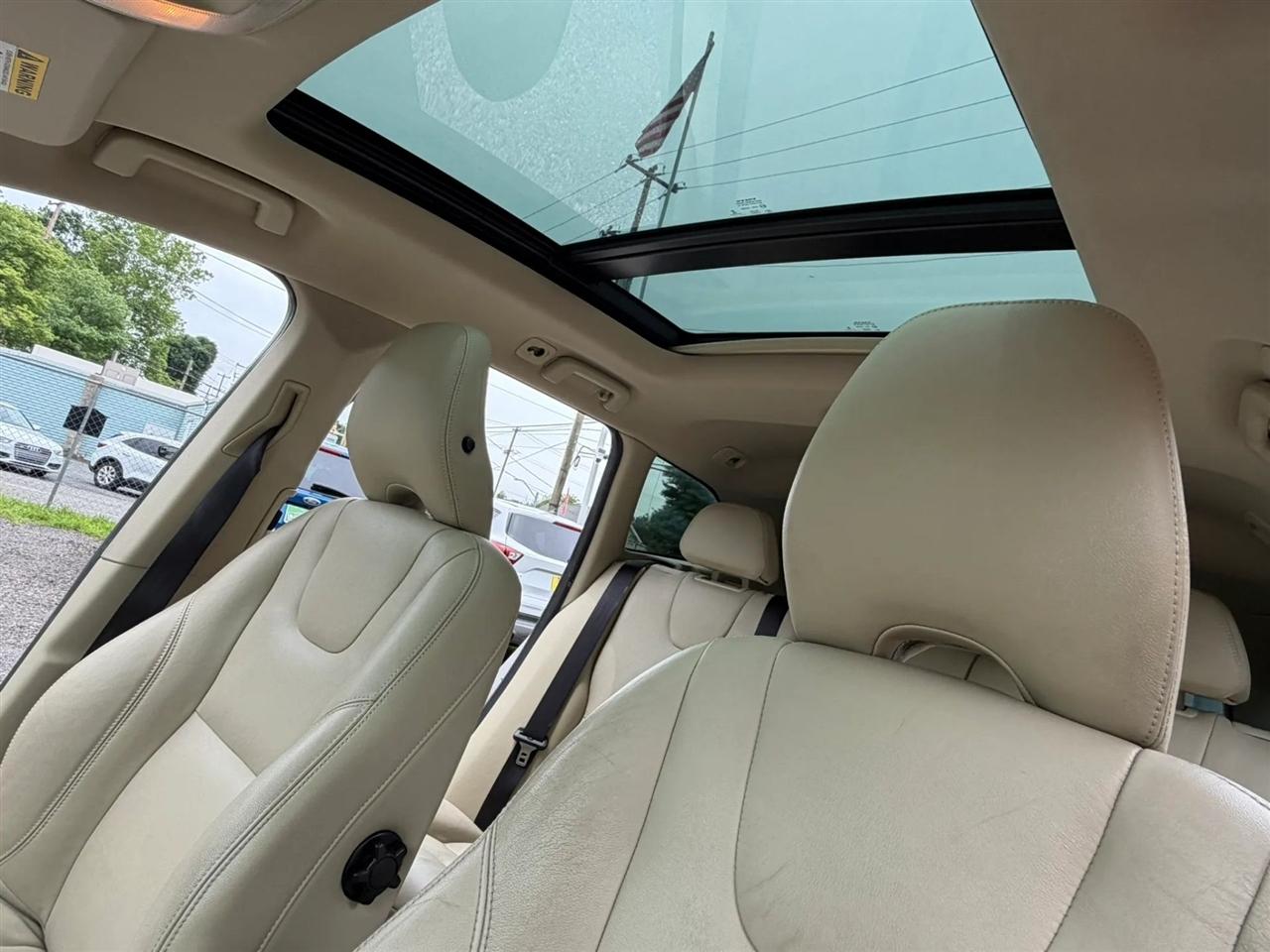 Volvo XC60 3.2 Platinum 4WD 2015