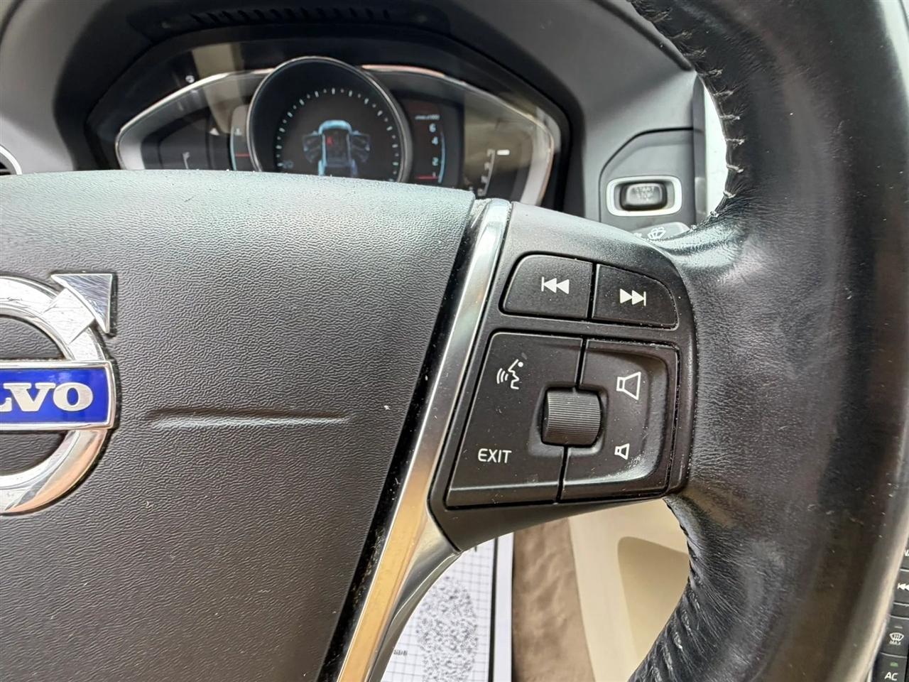 Volvo XC60 3.2 Platinum 4WD 2015