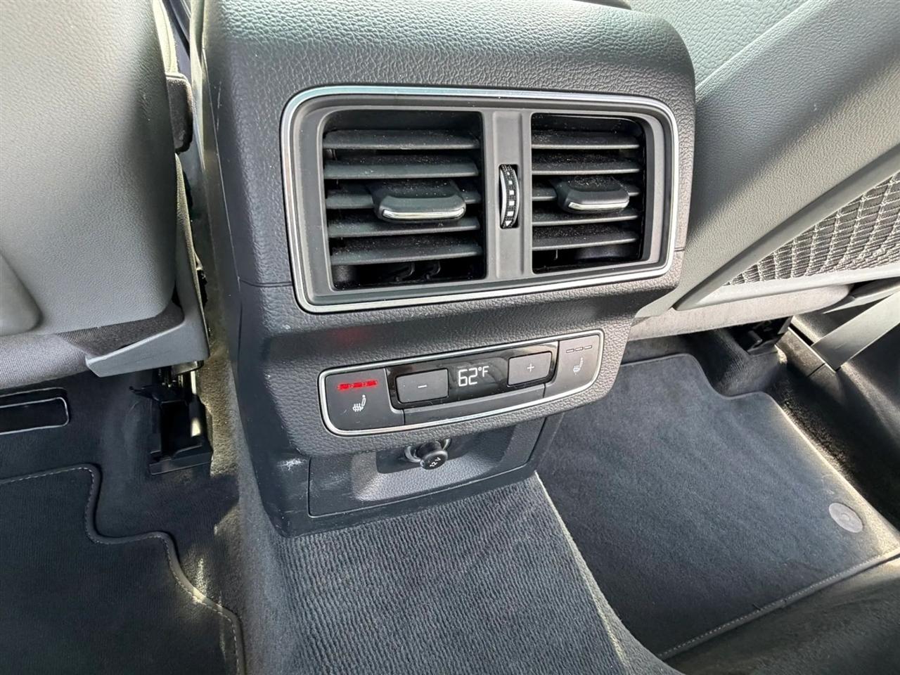 Audi Q5 2.0T Premium Plus quattro 2018