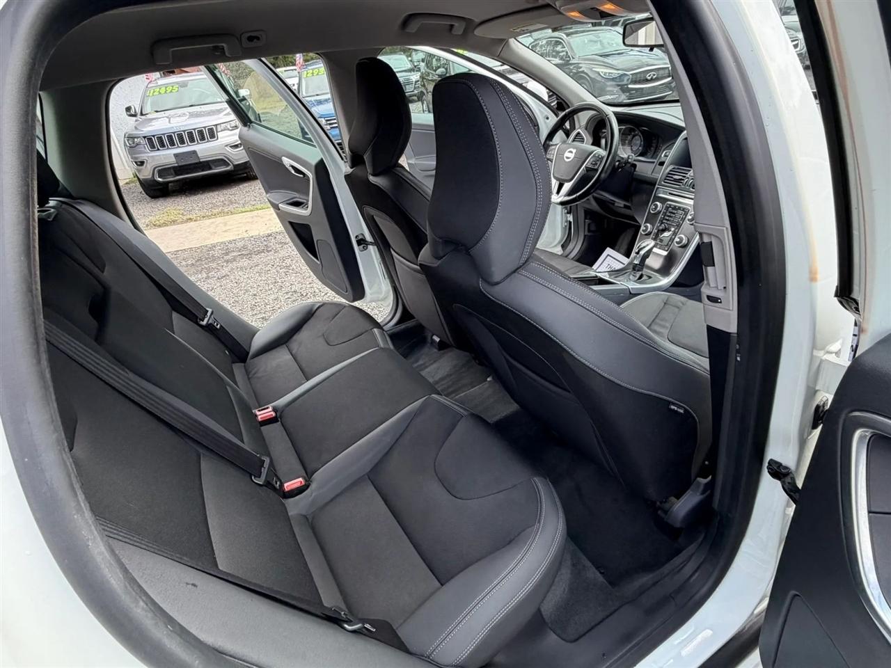 Volvo XC60 T6 Drive-E FWD 2015