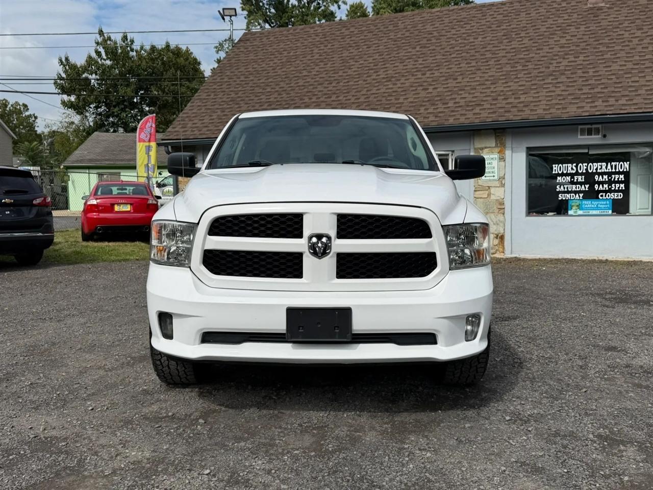 RAM 1500 Classic Tradesman Quad Cab 4WD 2019