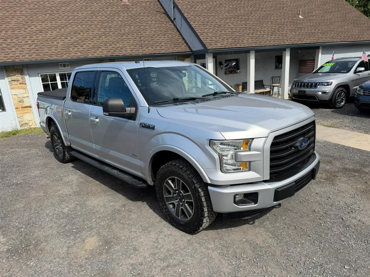 Ford F-150 XLT SuperCrew 5.5-ft. Bed 4WD 2016