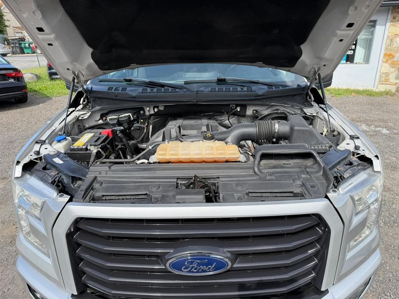 Ford F-150 XLT SuperCrew 5.5-ft. Bed 4WD 2016