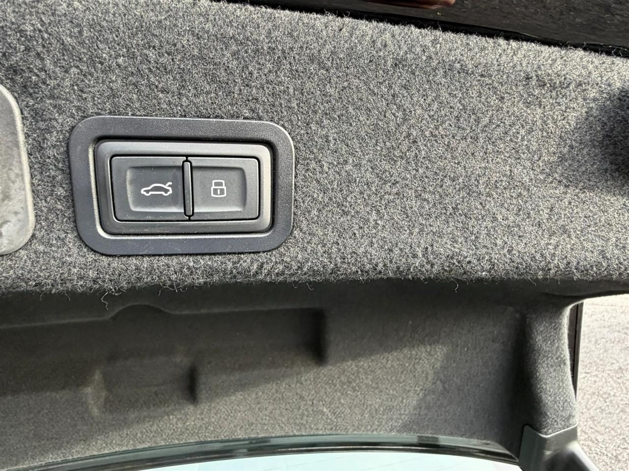 Audi A6 3.0T Prestige quattro 2016