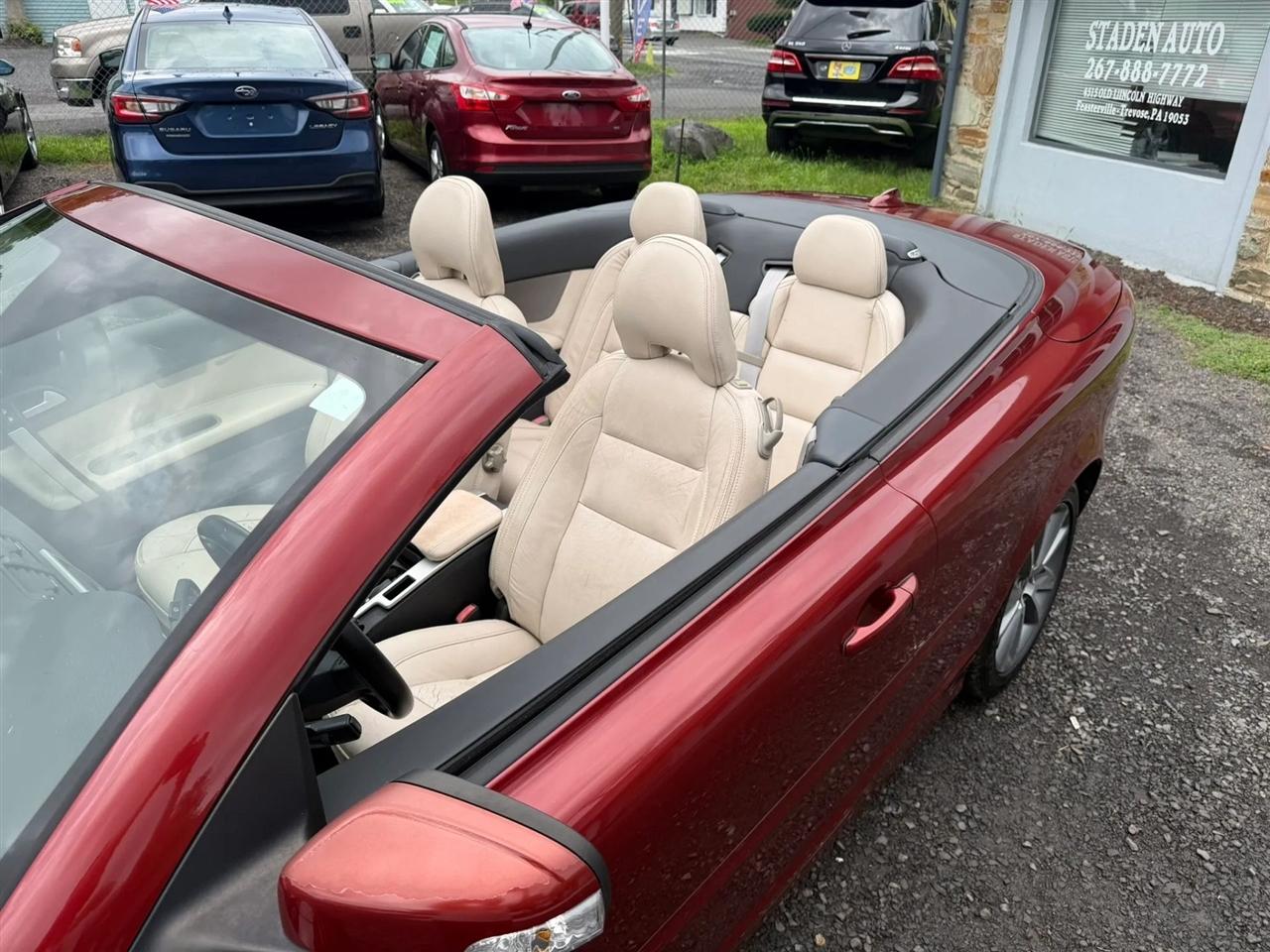 Volvo C70 T5 2011