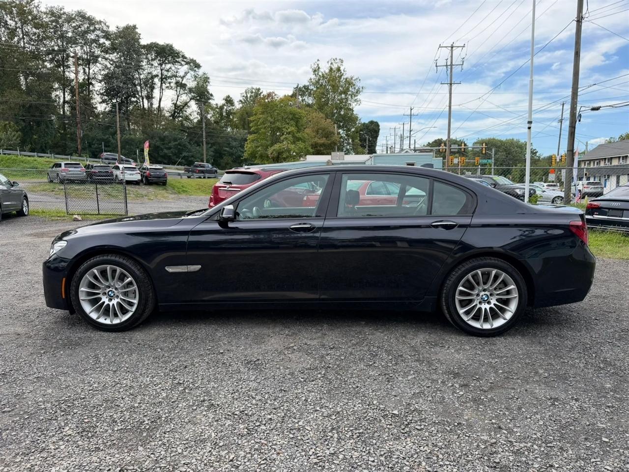 BMW 7-Series 750Li xDrive 2015