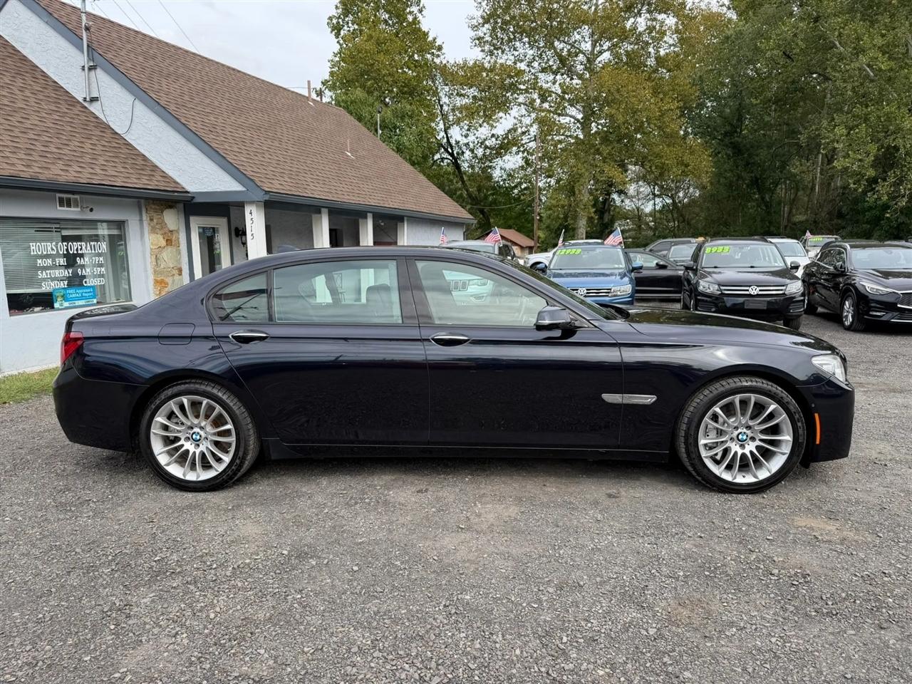 BMW 7-Series 750Li xDrive 2015