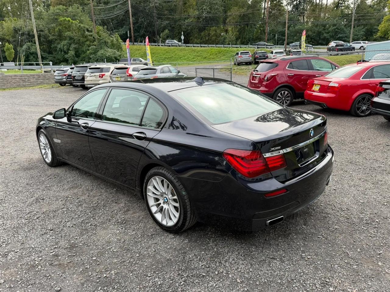 BMW 7-Series 750Li xDrive 2015