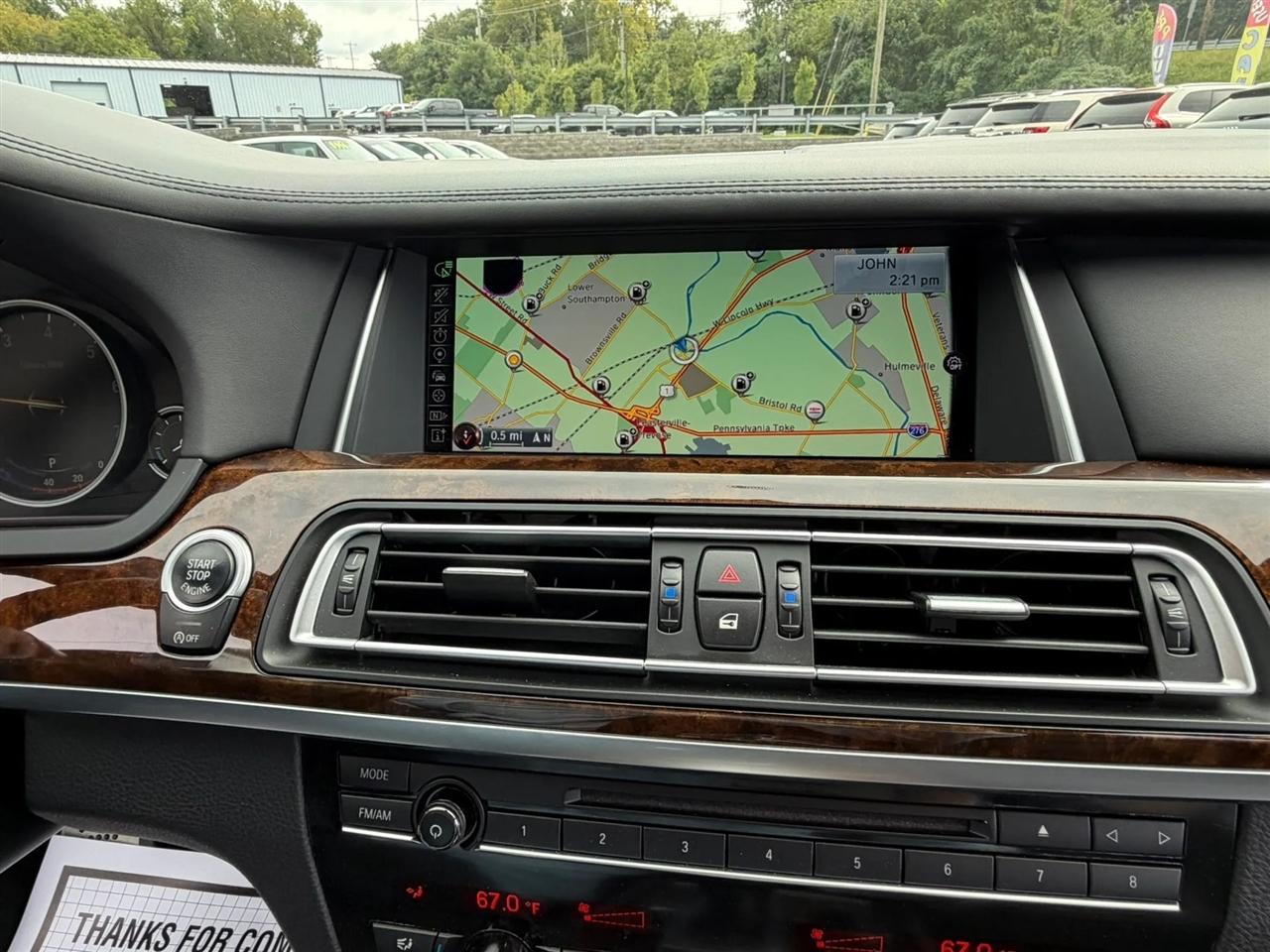 BMW 7-Series 750Li xDrive 2015