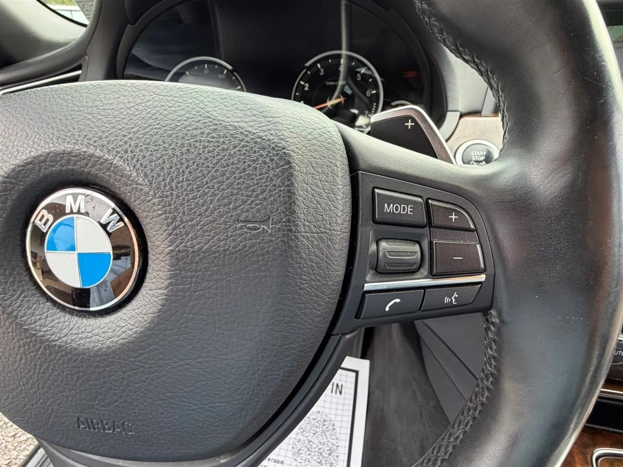 BMW 7-Series 750Li xDrive 2015