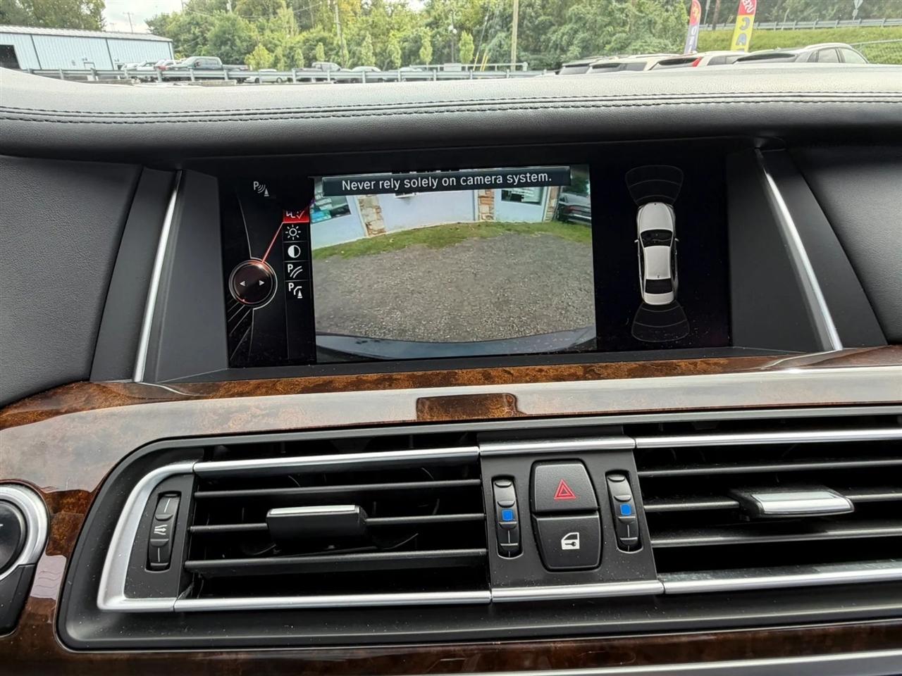 BMW 7-Series 750Li xDrive 2015