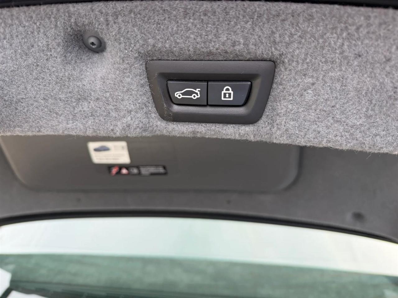 BMW 7-Series 750Li xDrive 2015