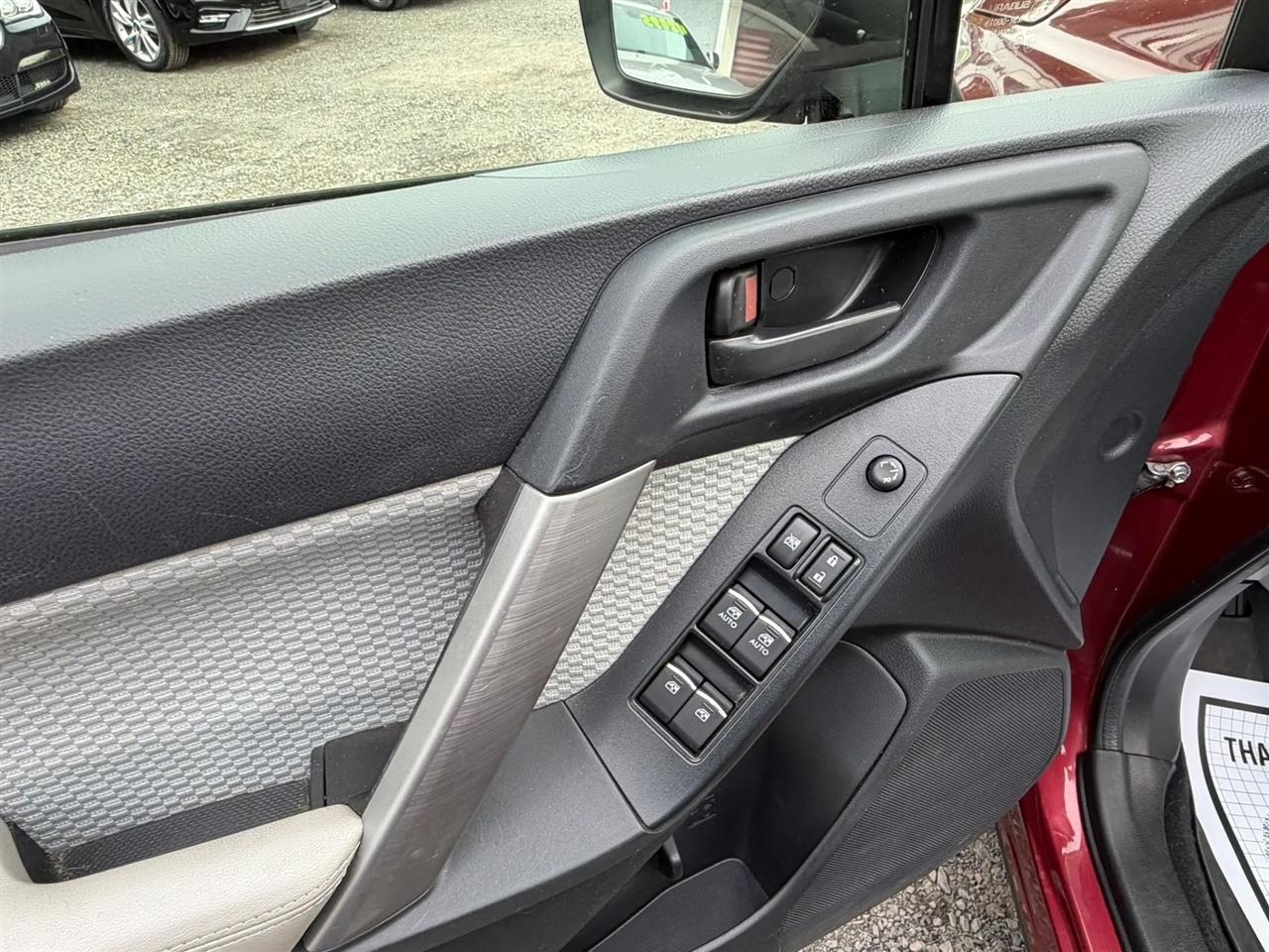 Subaru Forester 2.5i Premium PZEV CVT 2017