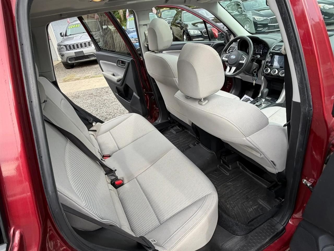 Subaru Forester 2.5i Premium PZEV CVT 2017