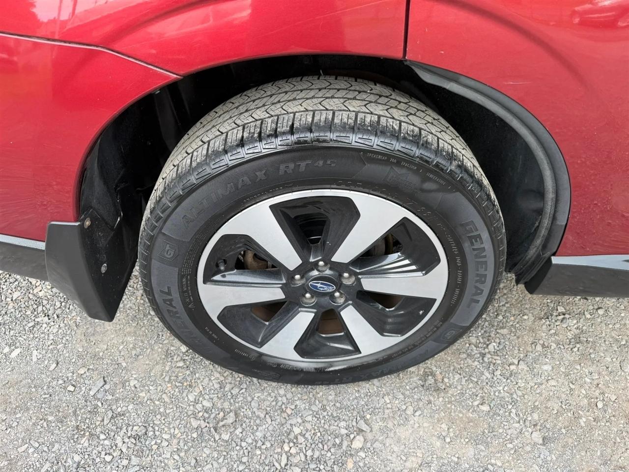 Subaru Forester 2.5i Premium PZEV CVT 2017