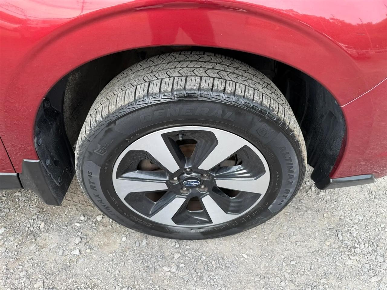 Subaru Forester 2.5i Premium PZEV CVT 2017